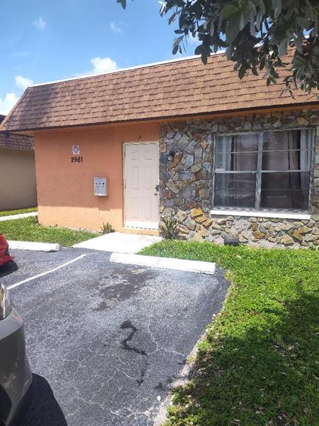 Details for 2961 43rd Ter  3, Fort Lauderdale, FL 33313