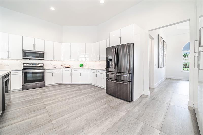 Image 14 of 51 For 1122 118th Way