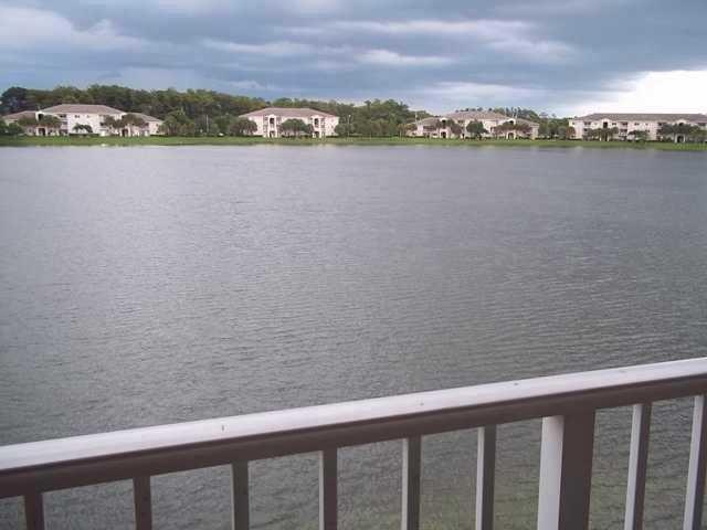 Image 4 of 19 For 5011 Wiles Rd  304