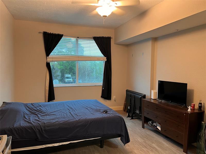 Image 13 of 14 For 6928 39th St  207
