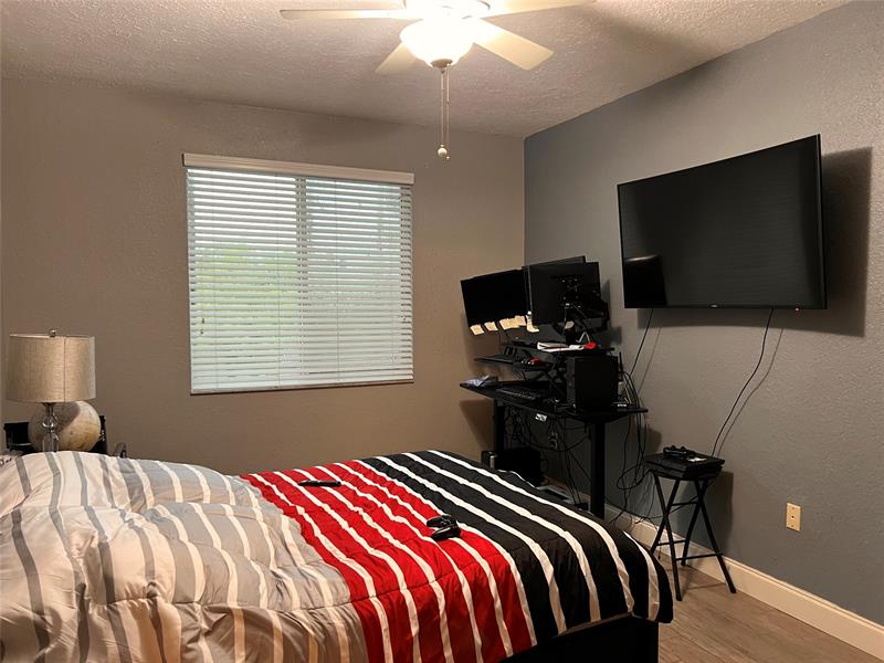 Image 9 of 14 For 6928 39th St  207