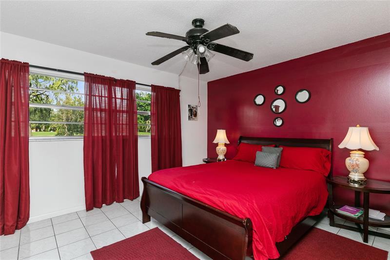 Image 10 of 31 For 4411 16th St  F109