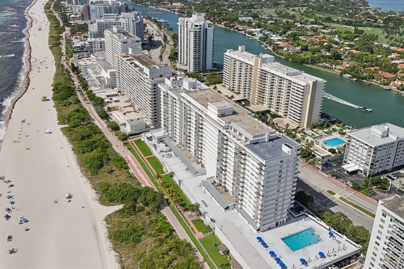 Image 40 of 42 For 5601 Collins Ave  1716