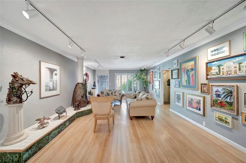 Image 10 of 72 For 5900 Cypress Rd