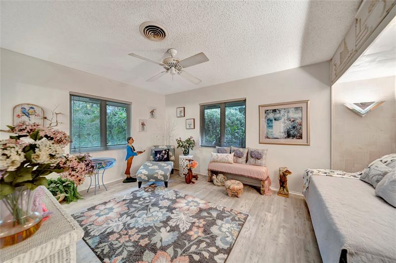 Image 13 of 72 For 5900 Cypress Rd