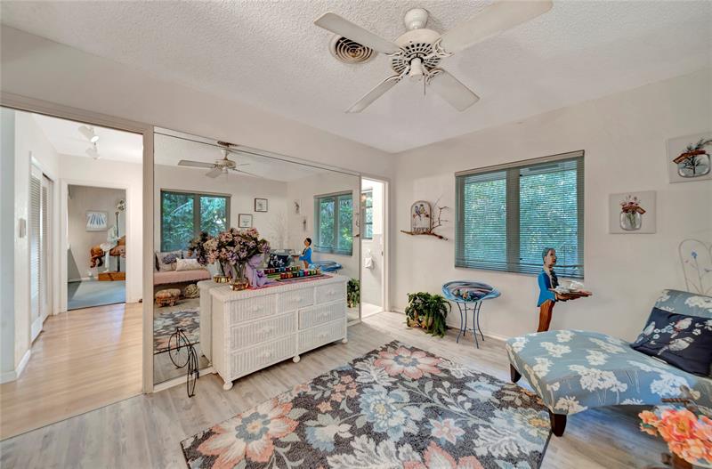 Image 14 of 72 For 5900 Cypress Rd