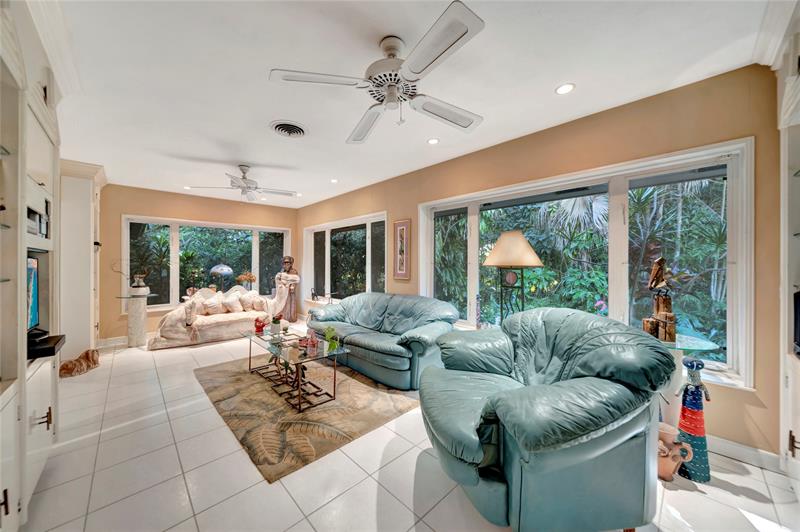 Image 22 of 72 For 5900 Cypress Rd