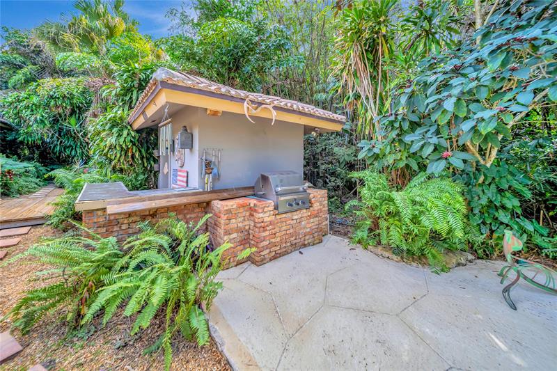 Image 40 of 72 For 5900 Cypress Rd