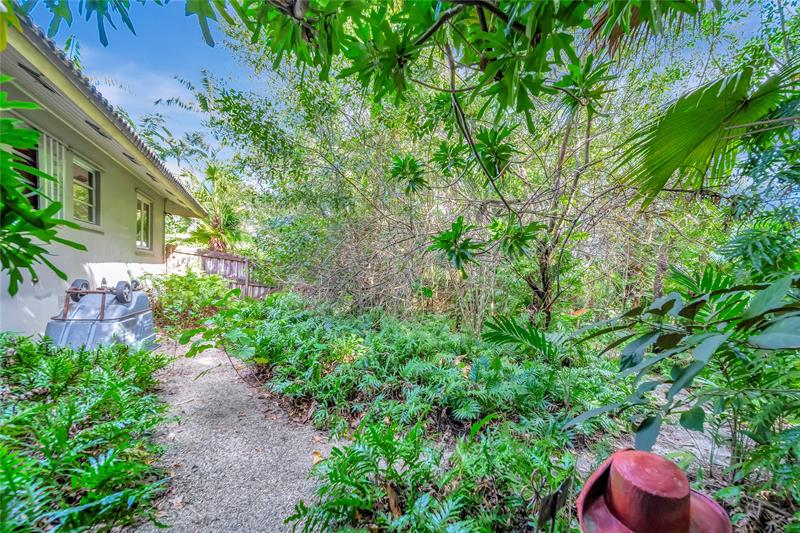 Image 47 of 72 For 5900 Cypress Rd