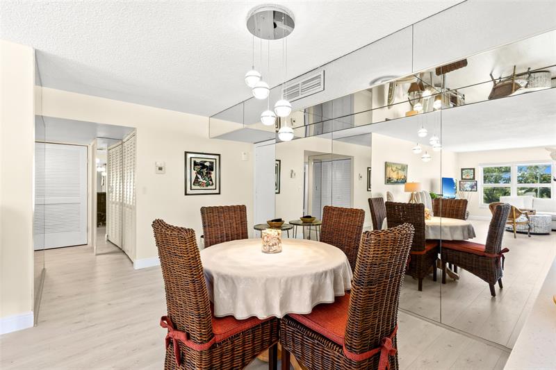 Image 10 of 26 For 405 Ocean Blvd  329