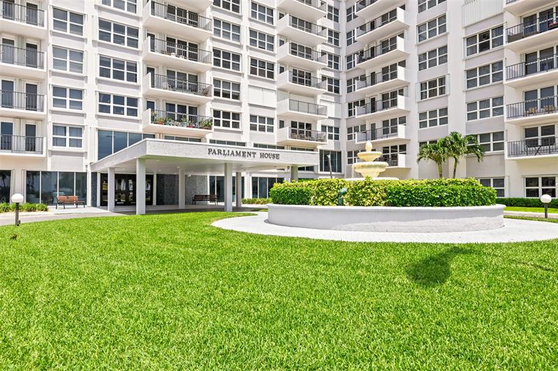 Image 3 of 26 For 405 Ocean Blvd  329