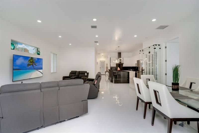 Image 12 of 30 For 2962 10th Ct