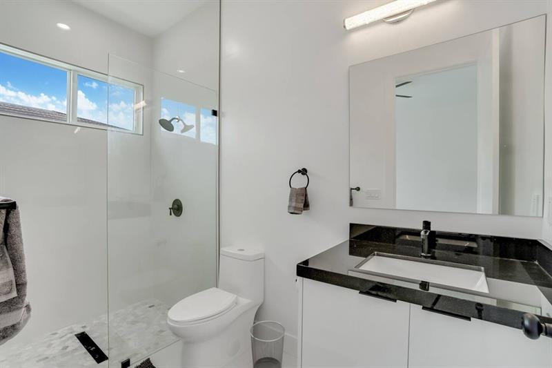 Image 22 of 30 For 2962 10th Ct