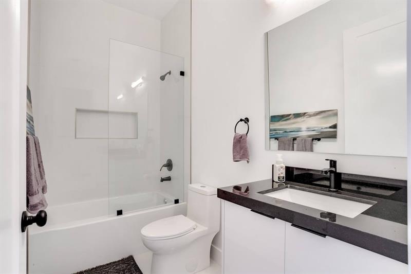 Image 25 of 30 For 2962 10th Ct