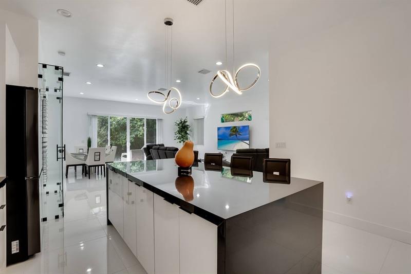 Image 5 of 30 For 2962 10th Ct