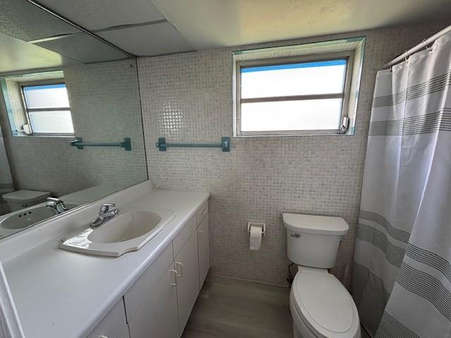 Image 18 of 39 For 2160 66th Ave
