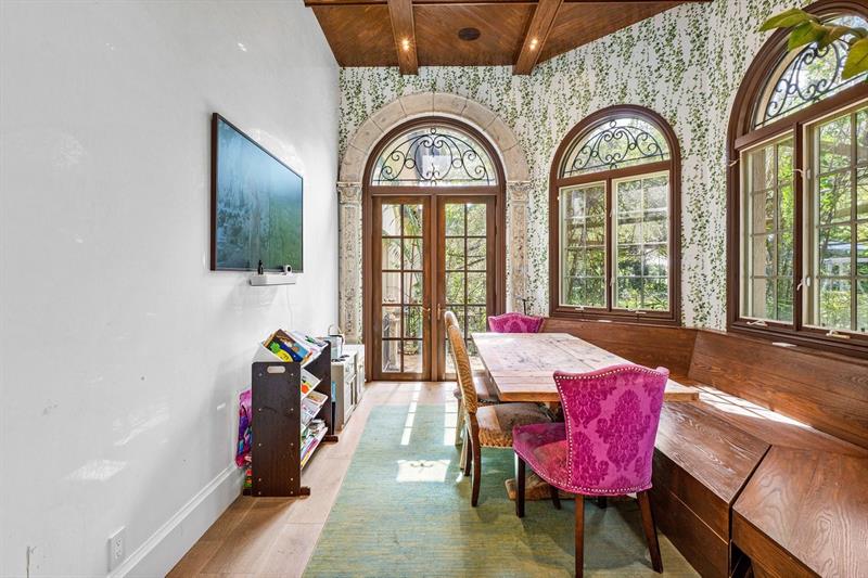 Image 28 of 100 For 16389 Bridlewood Cir