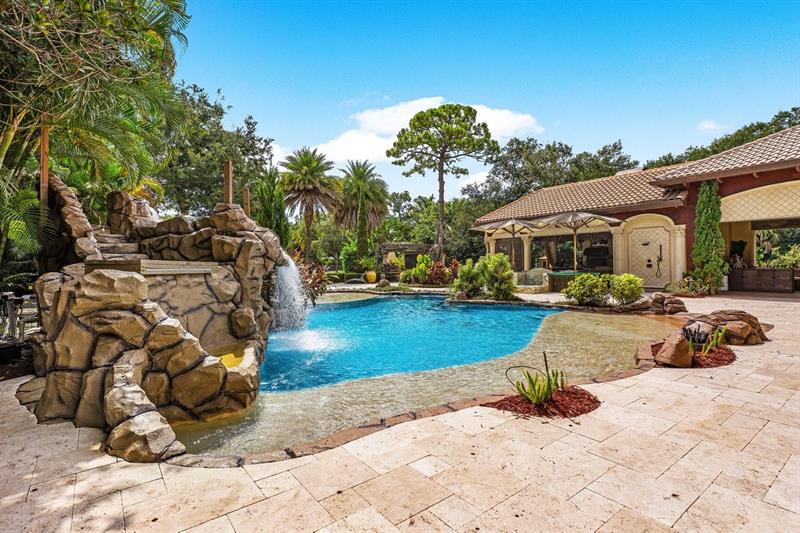 Image 31 of 100 For 16389 Bridlewood Cir
