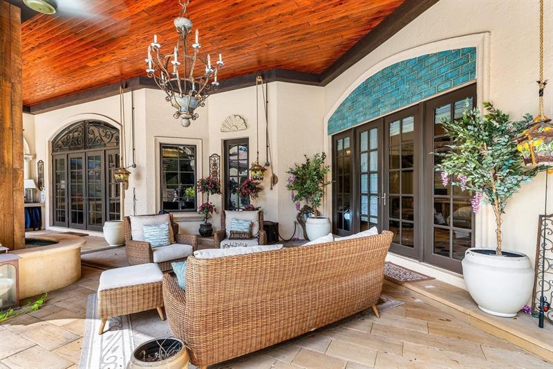 Image 37 of 100 For 16389 Bridlewood Cir