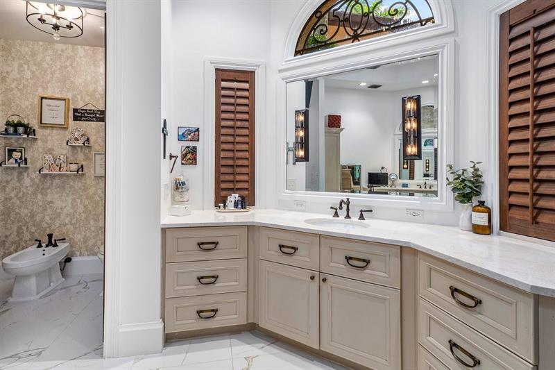 Image 56 of 100 For 16389 Bridlewood Cir