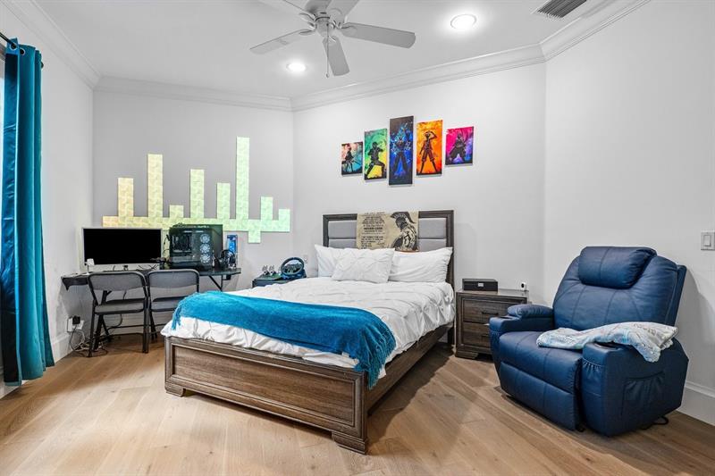 Image 62 of 100 For 16389 Bridlewood Cir