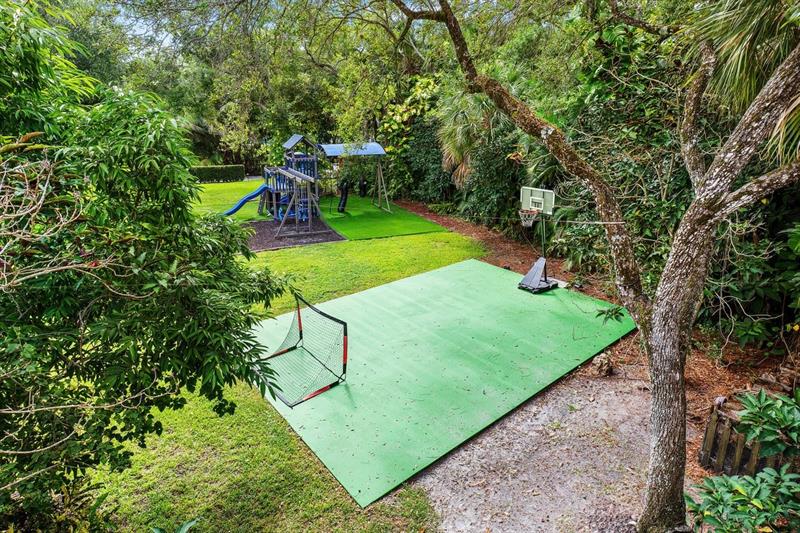 Image 71 of 100 For 16389 Bridlewood Cir