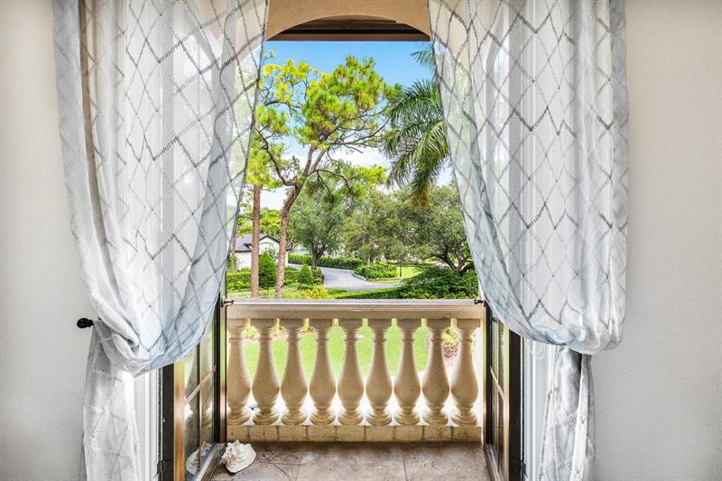 Image 74 of 100 For 16389 Bridlewood Cir