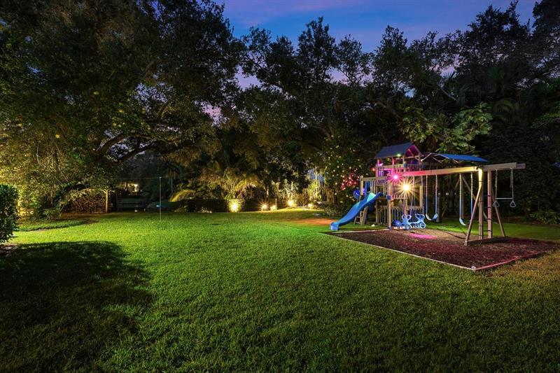Image 86 of 100 For 16389 Bridlewood Cir