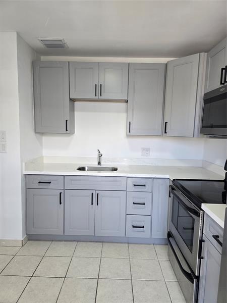 Image 3 of 40 For 4310 12th Ct  204
