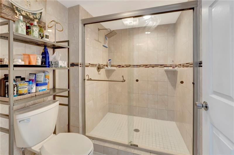 Image 15 of 35 For 5897 Parkwalk Dr  5897