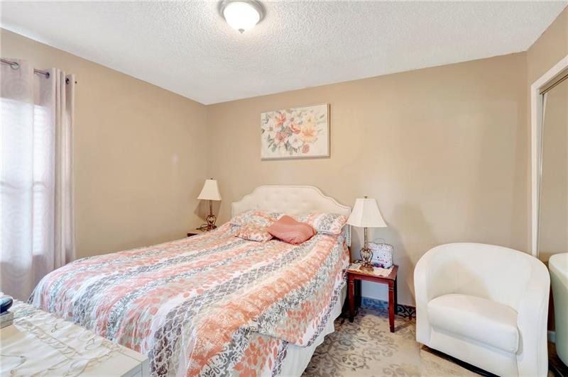 Image 17 of 35 For 5897 Parkwalk Dr  5897