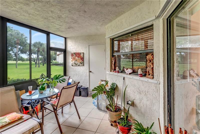 Image 21 of 35 For 5897 Parkwalk Dr  5897