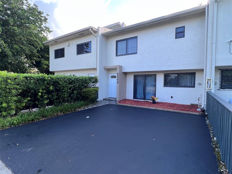 Details for 8568 8th St  27, Miami, FL 33126