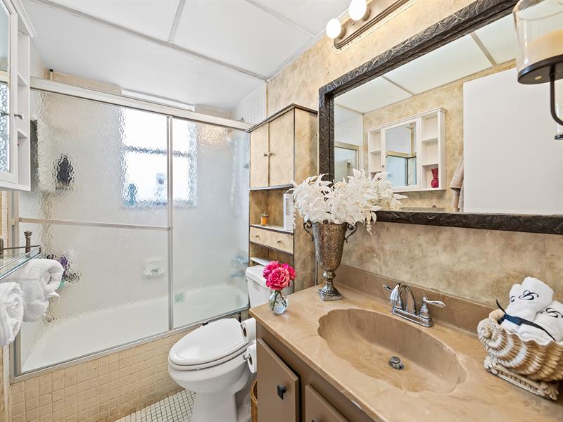 Image 13 of 13 For 2840 Somerset Dr  317m