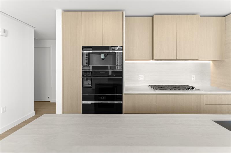 Image 10 of 48 For 900 Ocean Blvd  1101