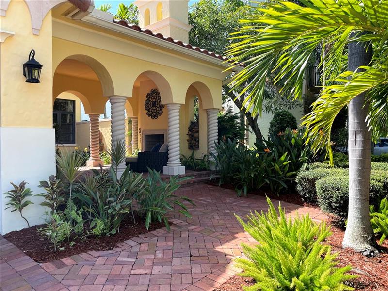 Image 4 of 30 For 7136 Spyglass Ave