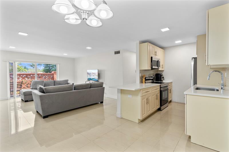 Image 10 of 22 For 11605 29th Ct  2d