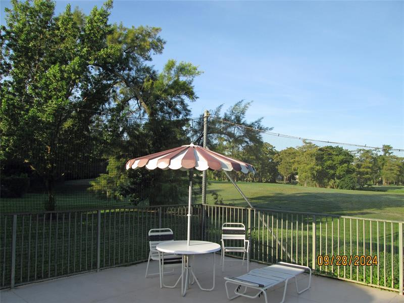 Image 39 of 52 For 6351 University Dr  224