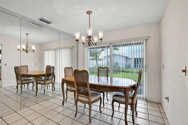 Image 19 of 37 For 10599 26th Pl