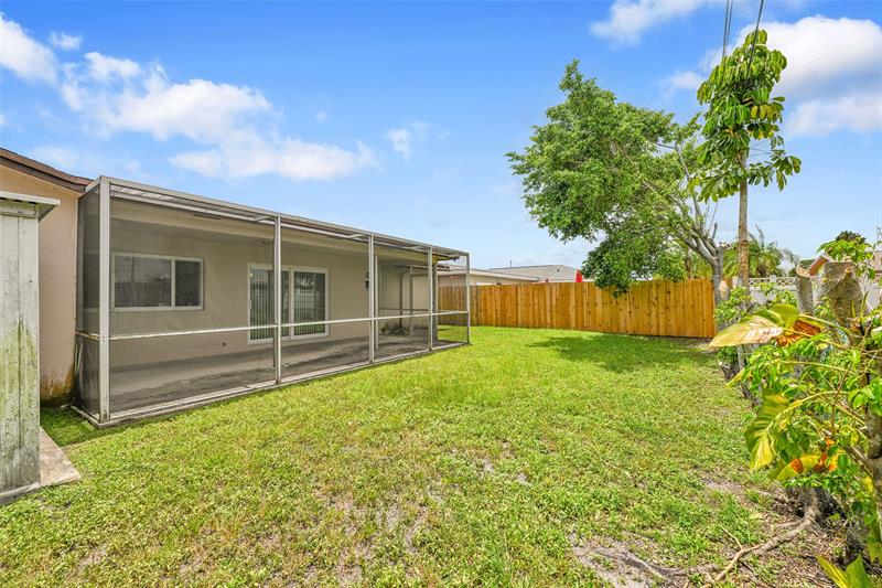 Image 31 of 37 For 10599 26th Pl