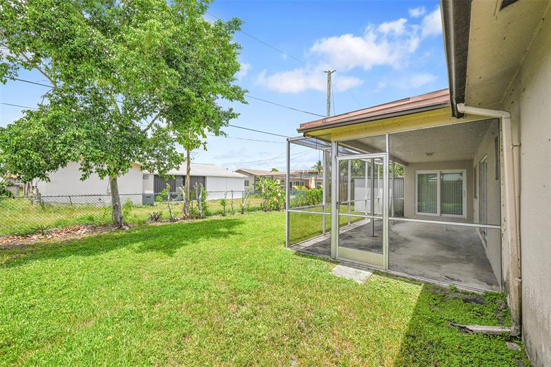 Image 35 of 37 For 10599 26th Pl