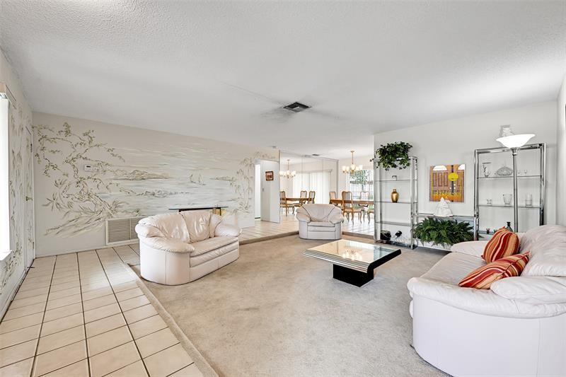 Image 7 of 37 For 10599 26th Pl