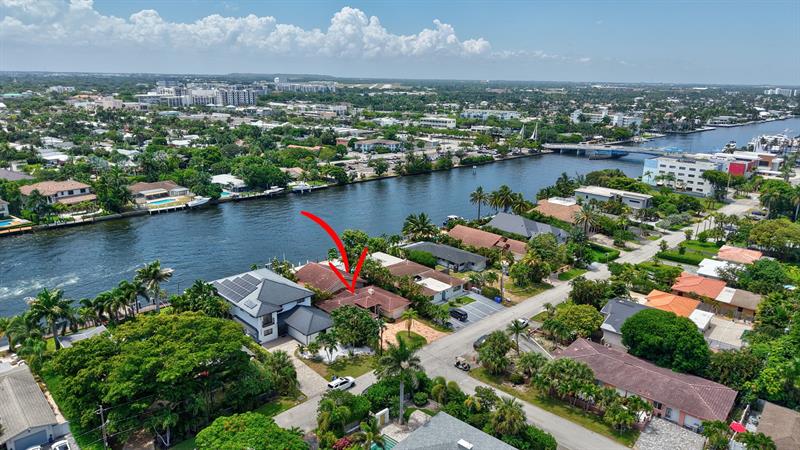 Image 49 of 59 For 317 Riverside Dr