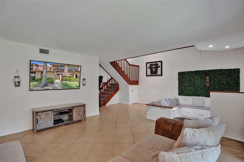 Image 13 of 28 For 7670 79th Ave  05