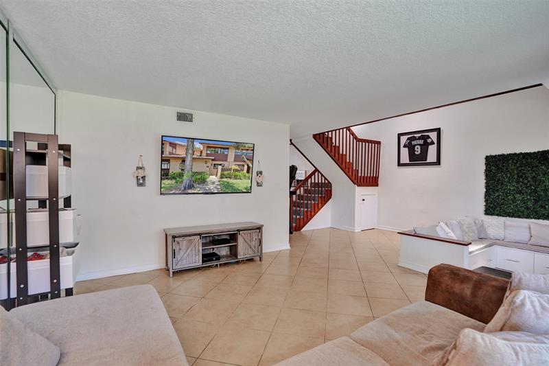 Image 16 of 28 For 7670 79th Ave  05