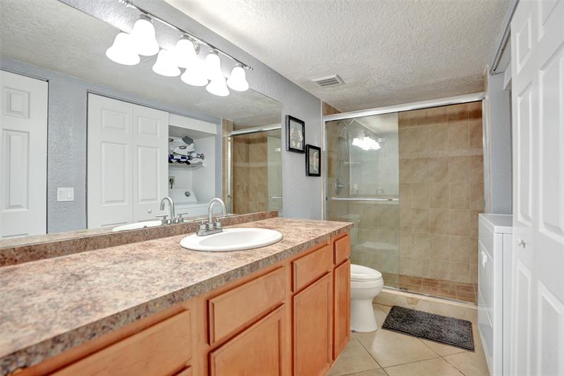 Image 19 of 28 For 7670 79th Ave  05