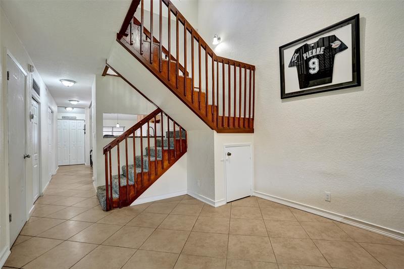 Image 8 of 28 For 7670 79th Ave  05