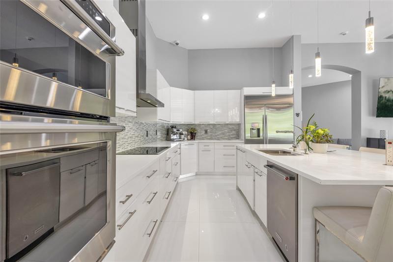 Image 17 of 69 For 385 118th Ave