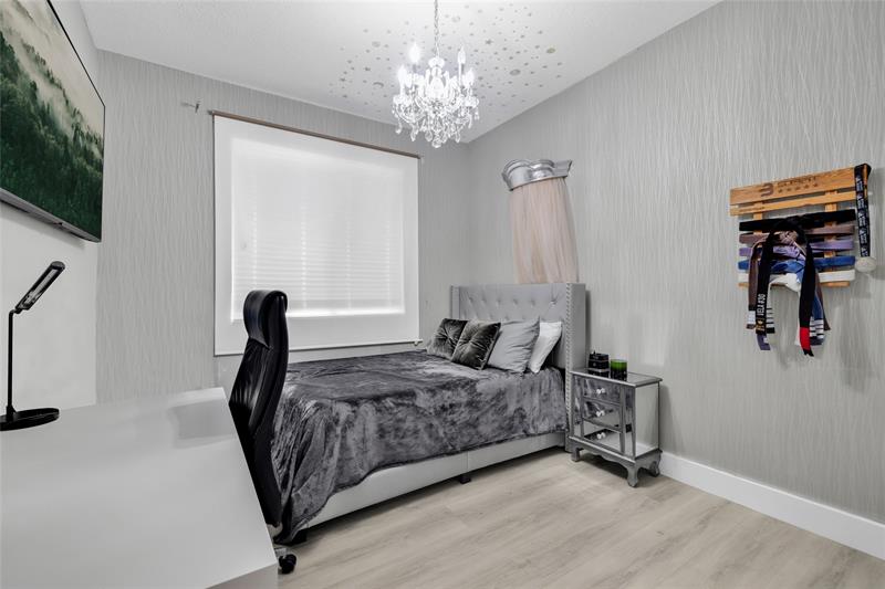 Image 22 of 69 For 385 118th Ave