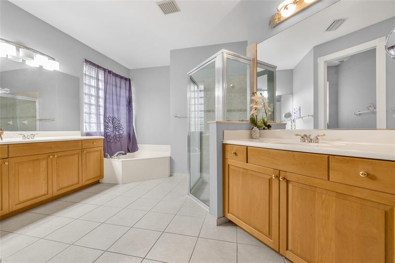 Image 29 of 69 For 385 118th Ave